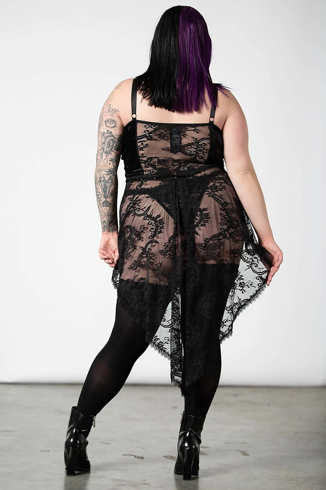 Be Veiled Lace Basque [PLUS]