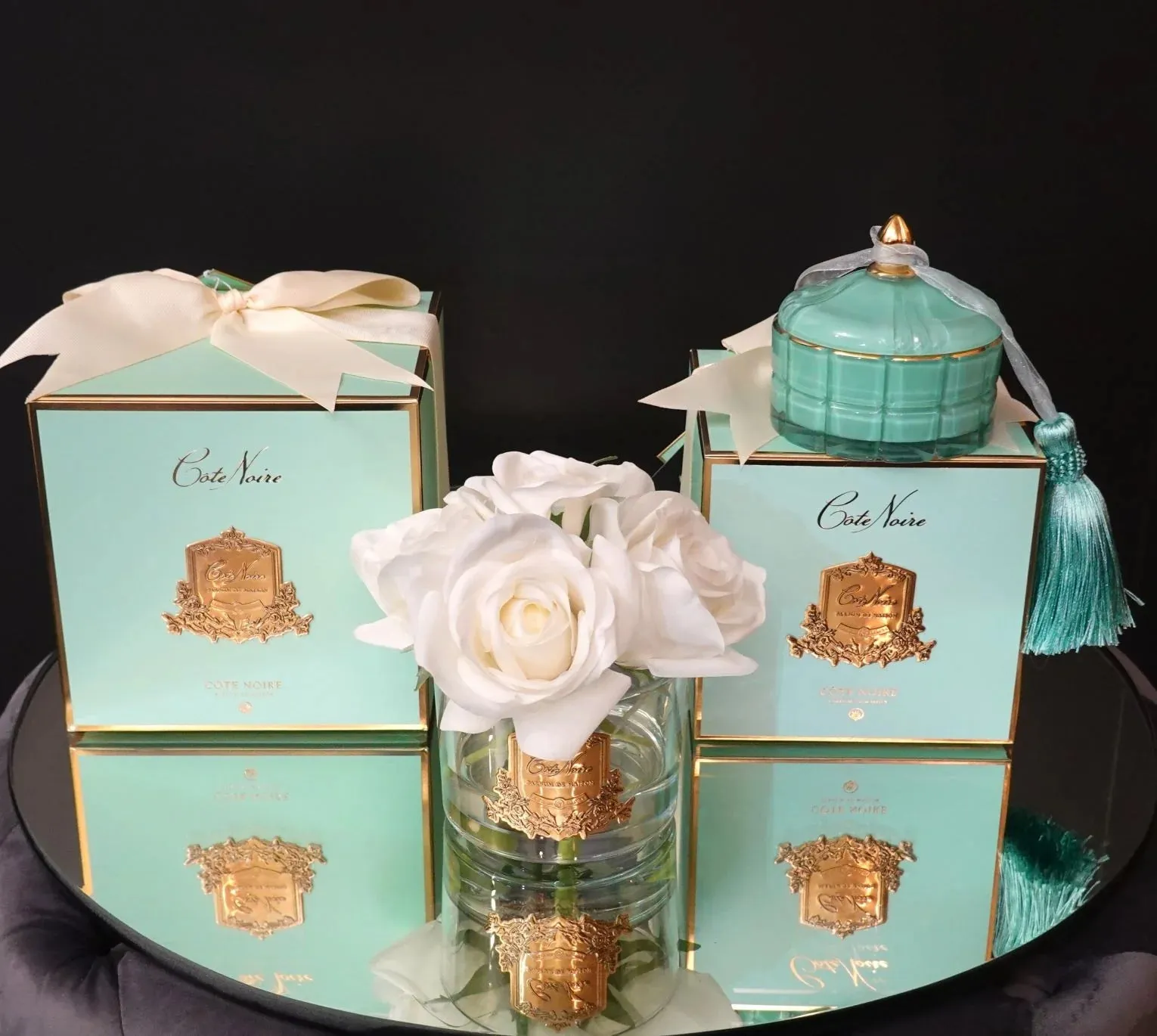 COTE NOIRE - PERFUMED NATURAL TOUCH 5 ROSES - CLEAR & GOLD BADGE - IVORY WHITE - JADE TIFFANY BOX
