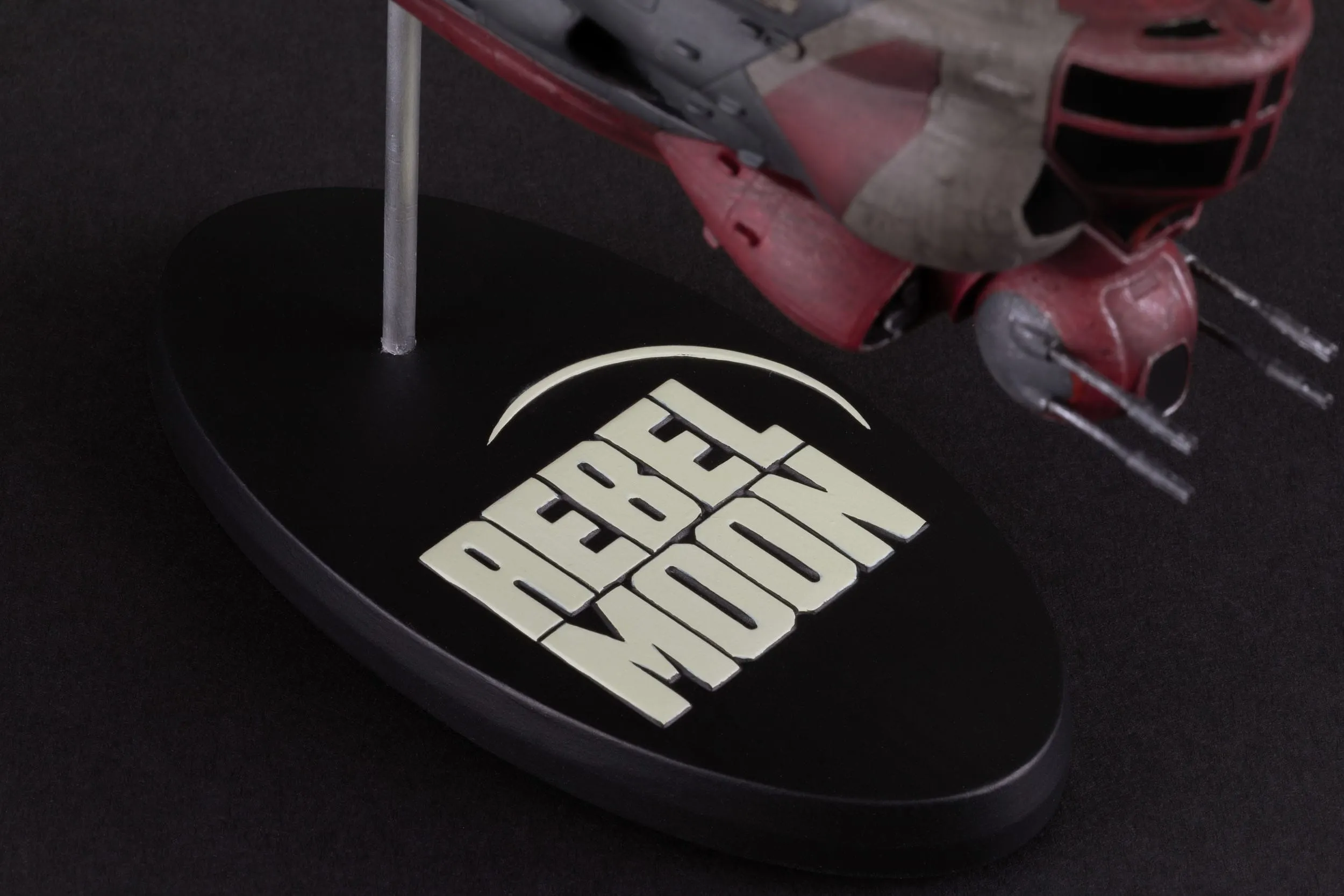 Dark Horse Comics Rebel Moon Imperium Dropship Replica