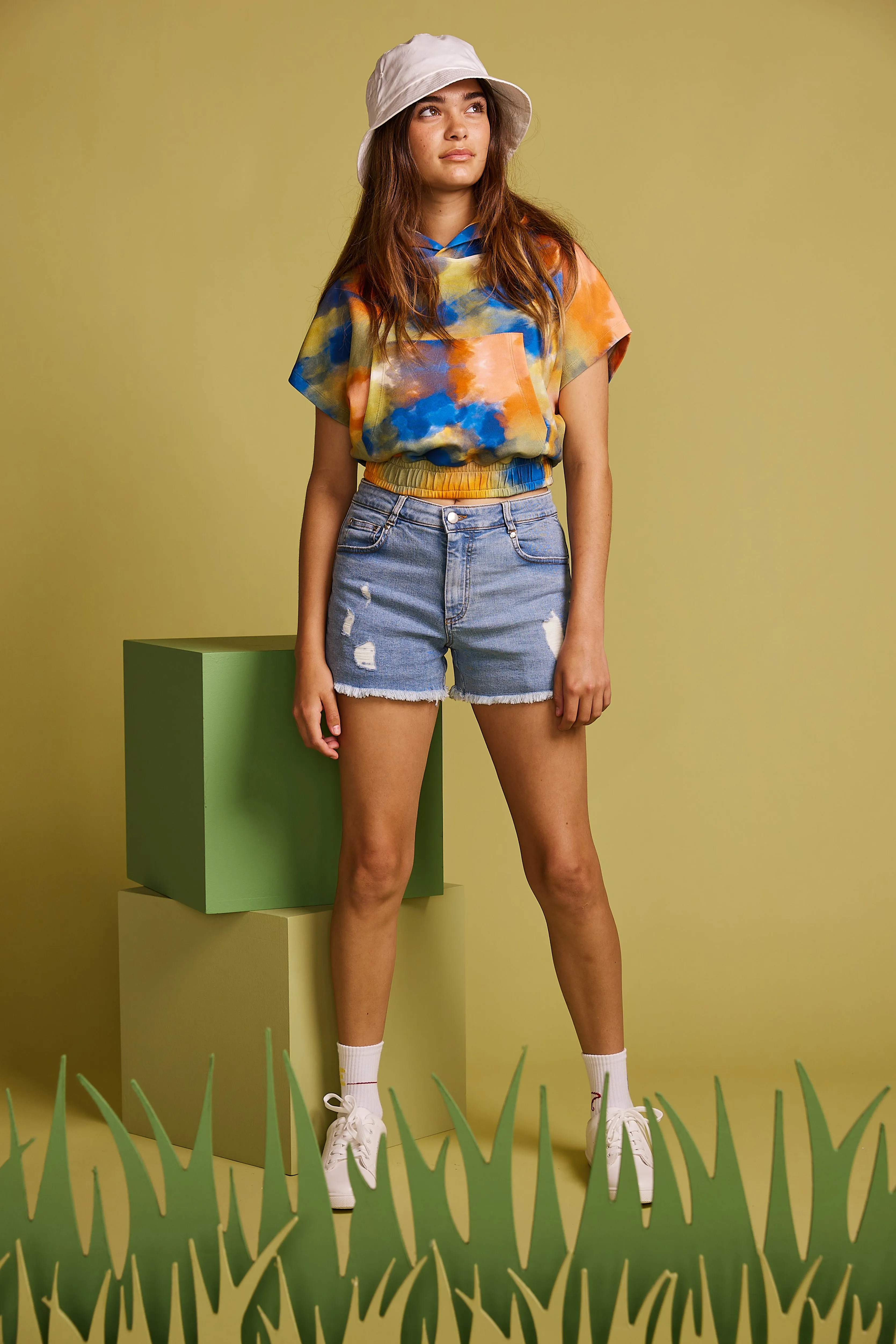 Distressed Cut-Off Short