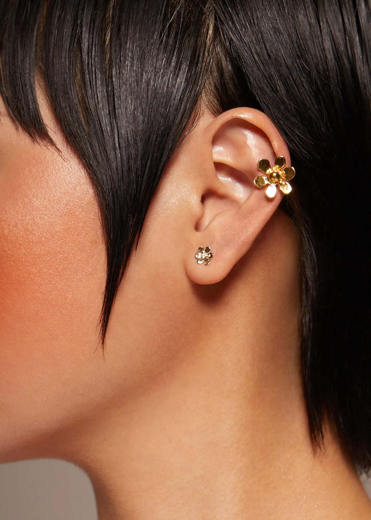 Mini Daisy Studs in Sterling Silver - Diamond