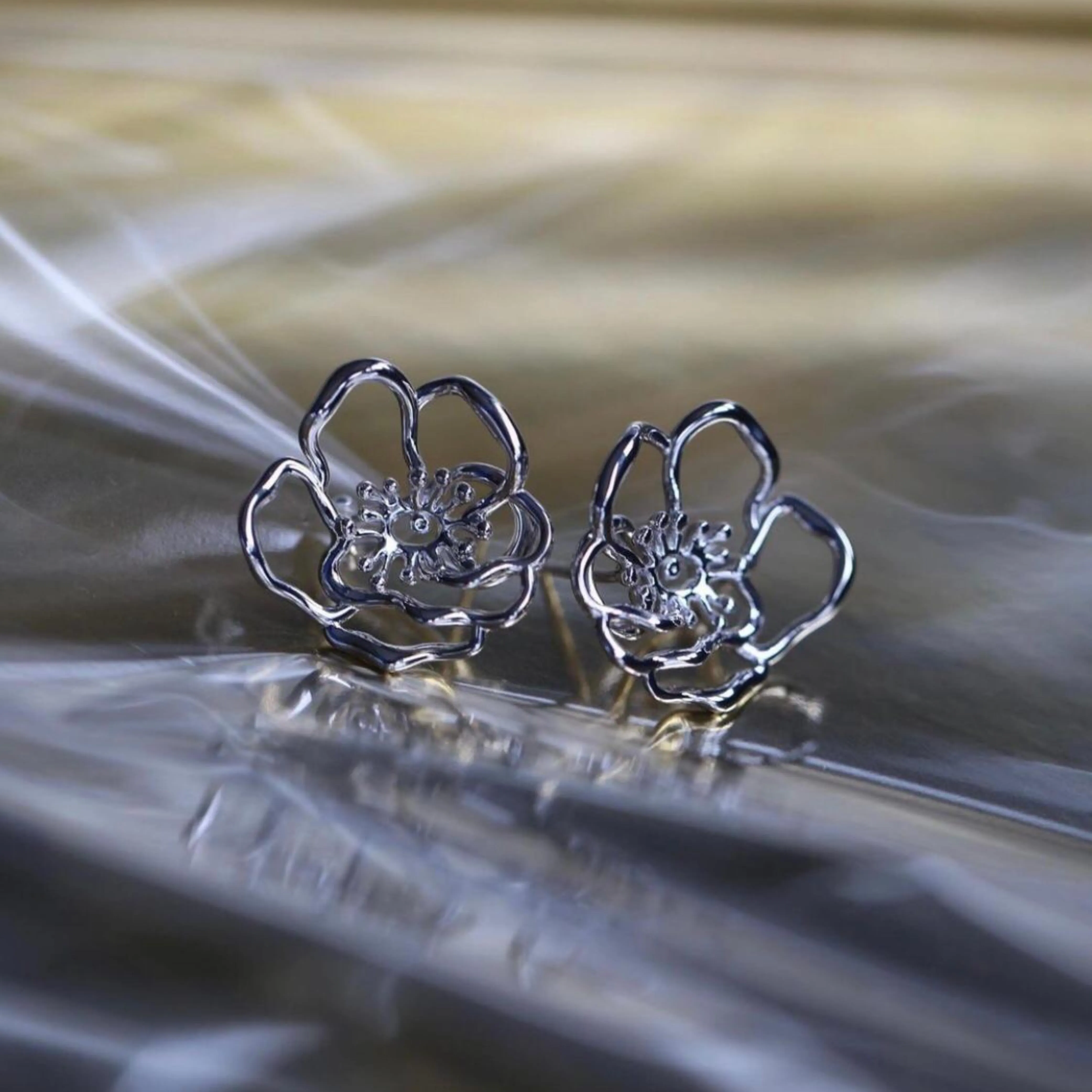 Mini Silver Anemone Flower Earring